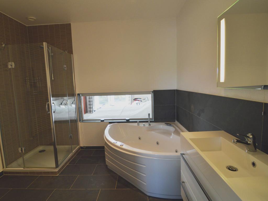 Chateau Crawhez Hotell Thimister Exteriör bild